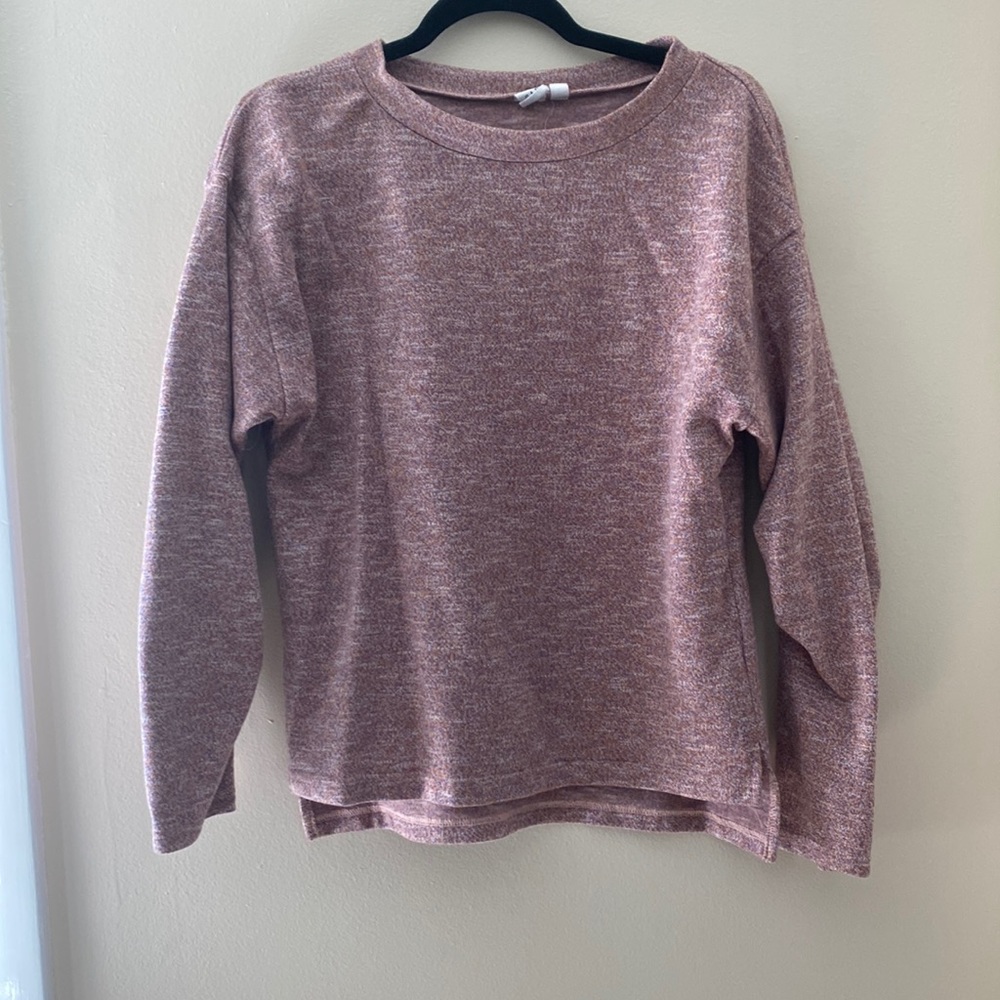 Gap sweater